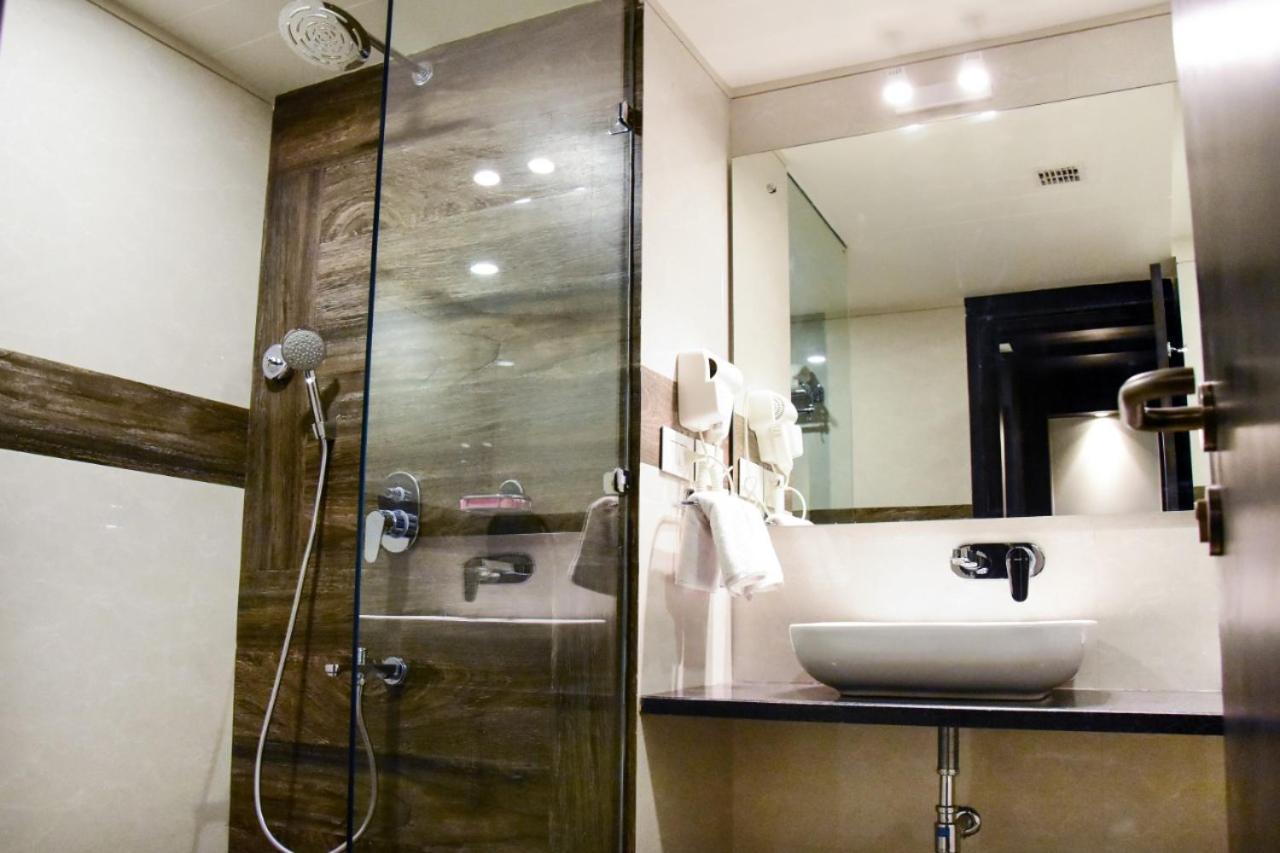 Hotel Platinum Shravasti Katra  Dış mekan fotoğraf