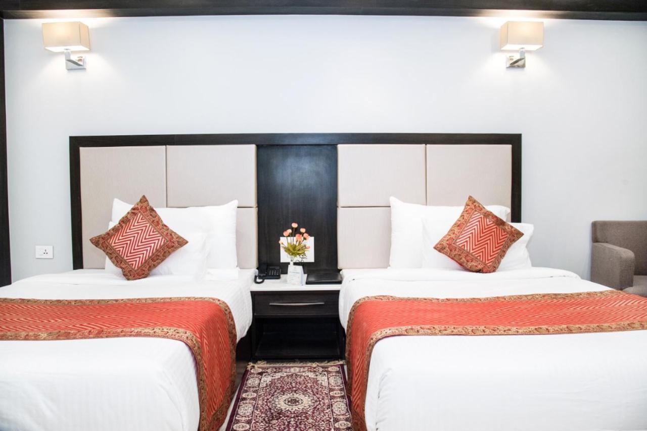 Hotel Platinum Shravasti Katra  Dış mekan fotoğraf
