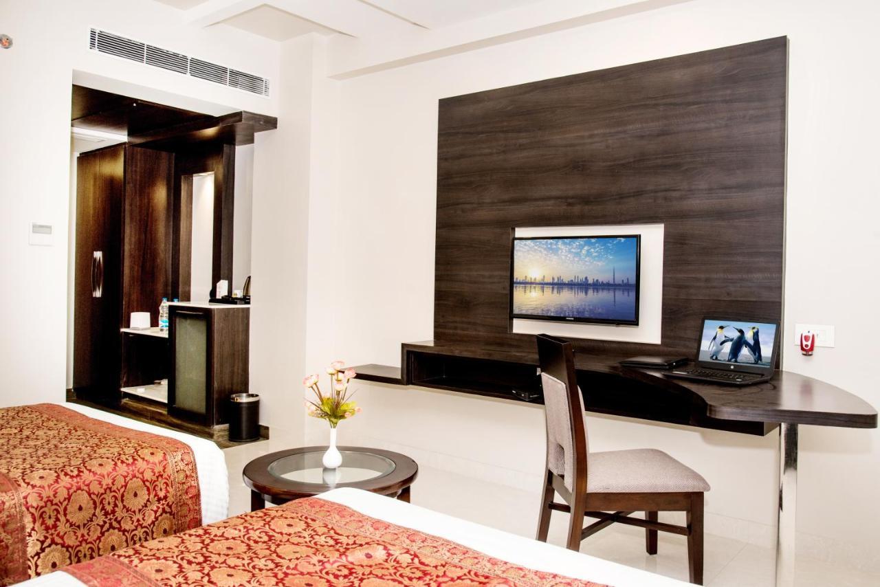 Hotel Platinum Shravasti Katra  Dış mekan fotoğraf