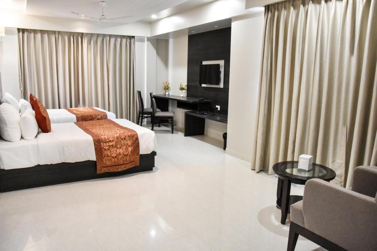 Hotel Platinum Shravasti Katra  Dış mekan fotoğraf
