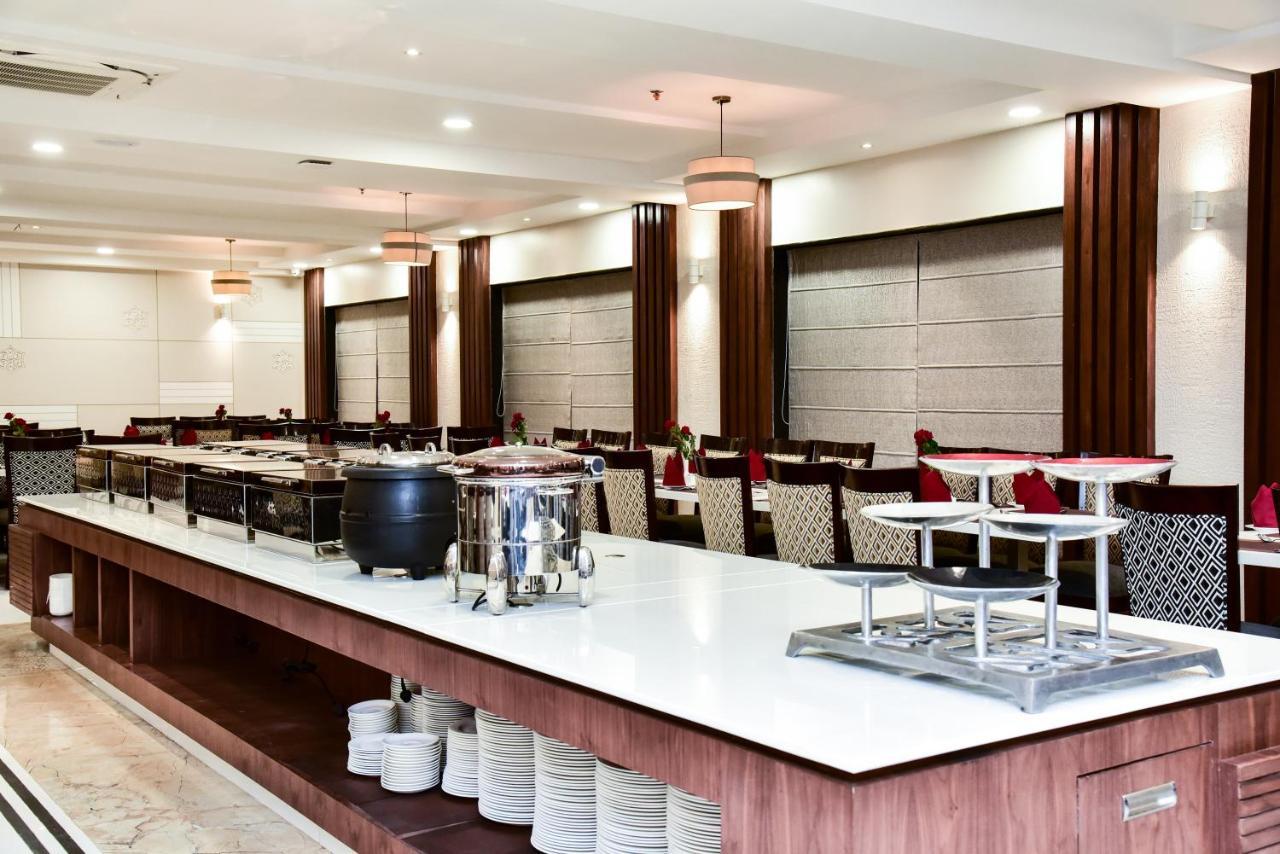 Hotel Platinum Shravasti Katra  Dış mekan fotoğraf