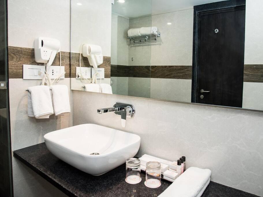 Hotel Platinum Shravasti Katra  Dış mekan fotoğraf