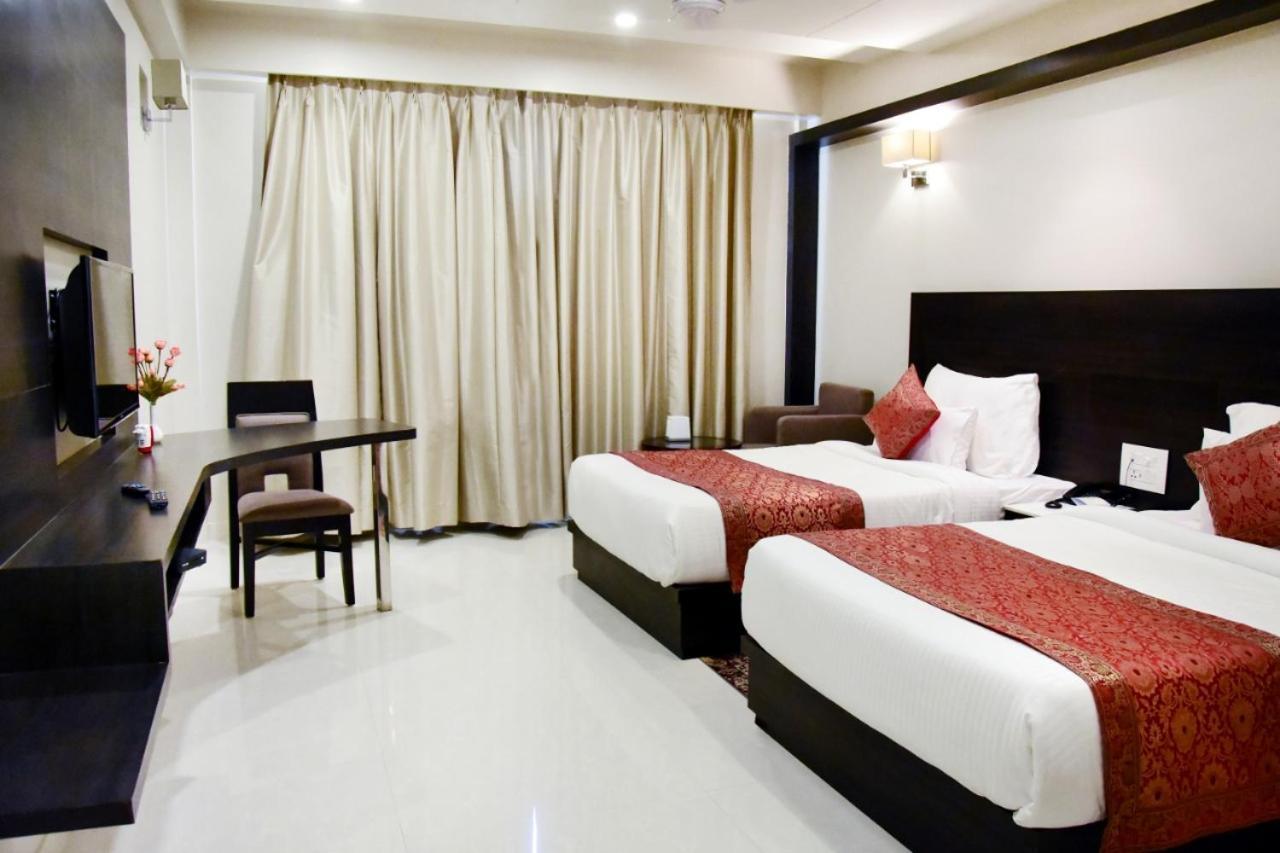 Hotel Platinum Shravasti Katra  Dış mekan fotoğraf